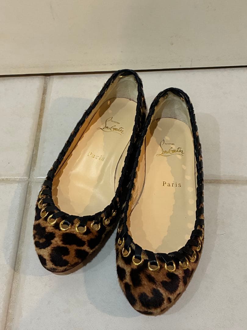クリスチャンルブタンLouboutinレオパードハラコフラットシューズ37