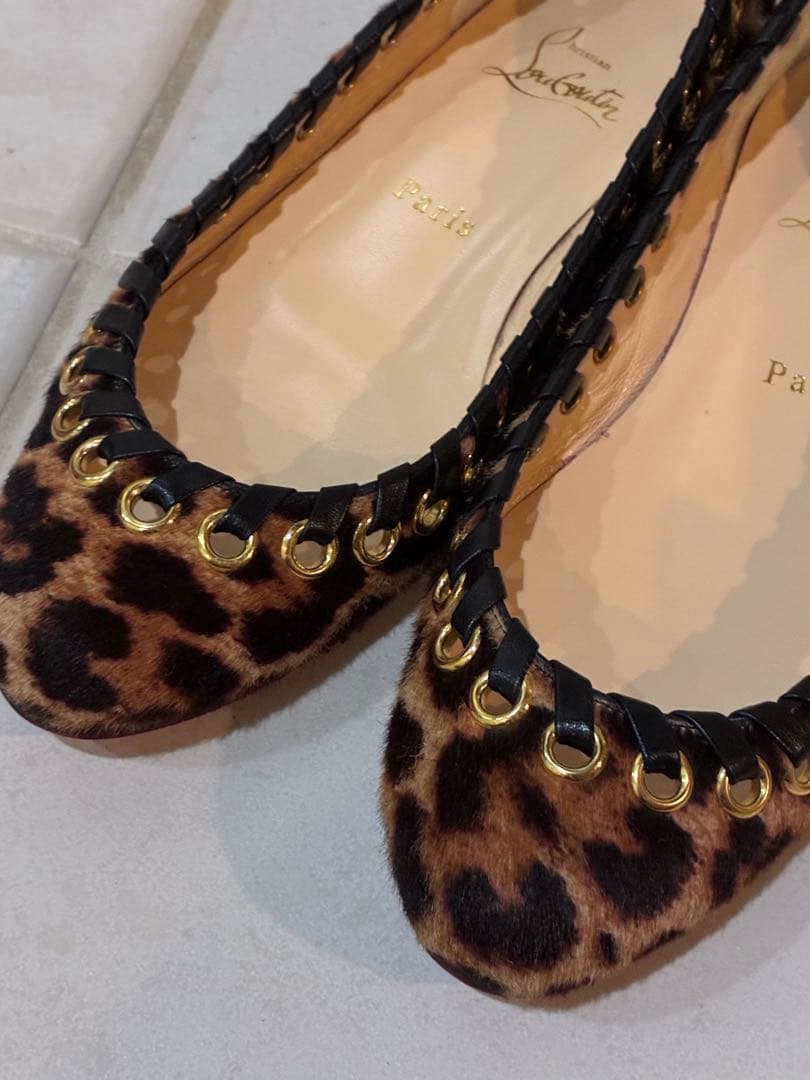 クリスチャンルブタンLouboutinレオパードハラコフラットシューズ37