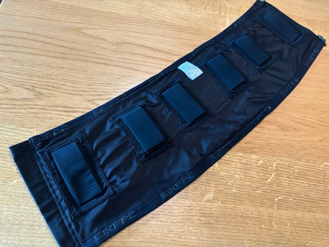 ★nanaさん専用【保証付】シックスパッド コアベルト Mサイズ