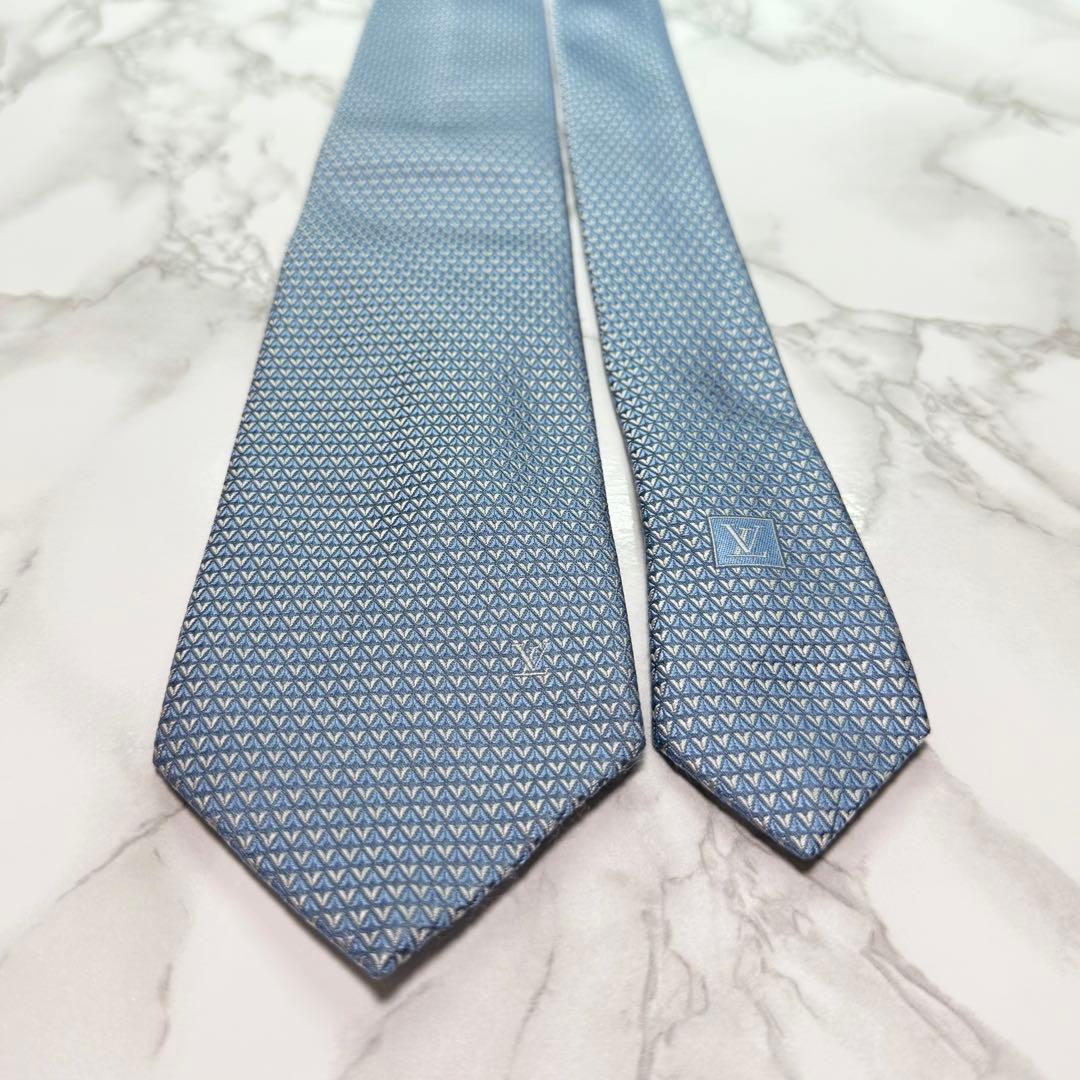 ✨極美品✨ 現行 LOUIS VUITTON ネクタイ シルク ダイヤモンドV