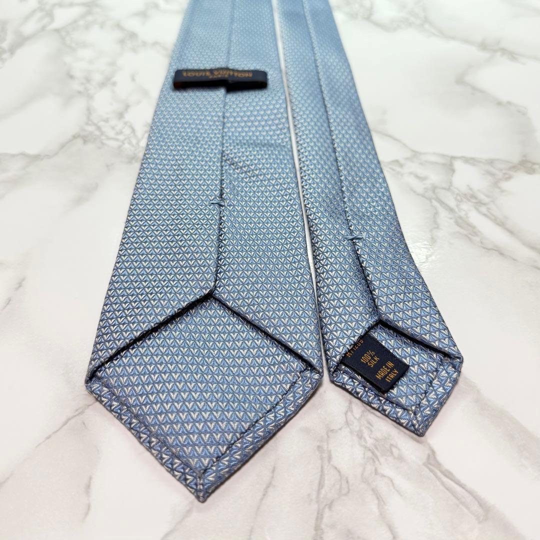 ✨極美品✨ 現行 LOUIS VUITTON ネクタイ シルク ダイヤモンドV