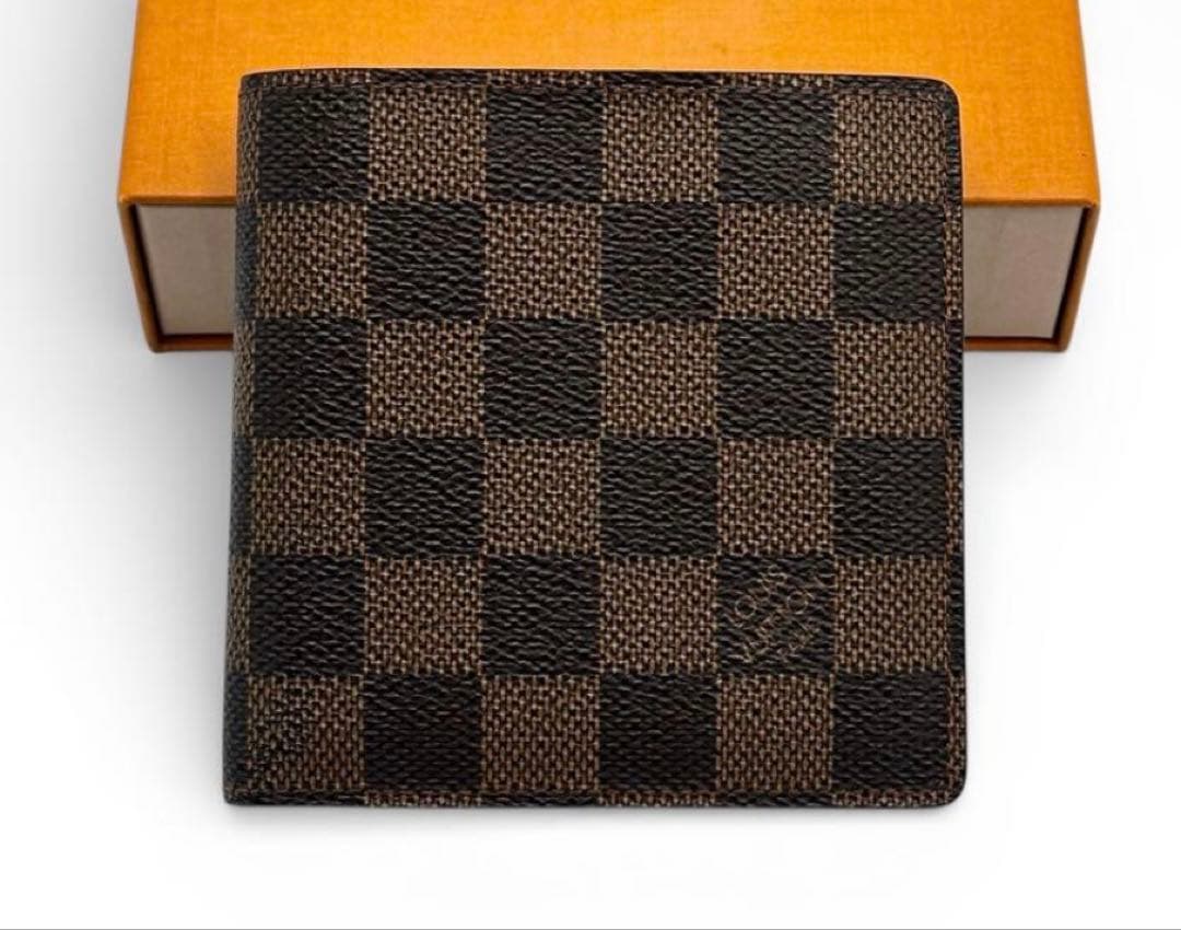 【極美品】 ルイヴィトン ダミエ柄 二つ折り財布