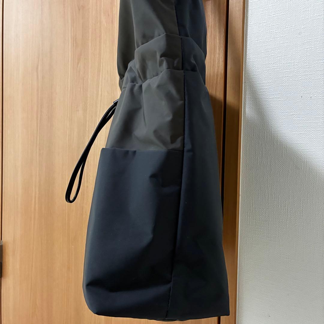 美品 ヒロコハヤシ LUINI ルイーニ ネイビー ミニマル トートバッグ A4