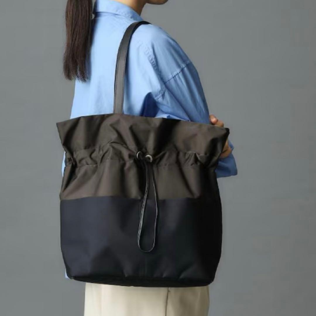 美品 ヒロコハヤシ LUINI ルイーニ ネイビー ミニマル トートバッグ A4