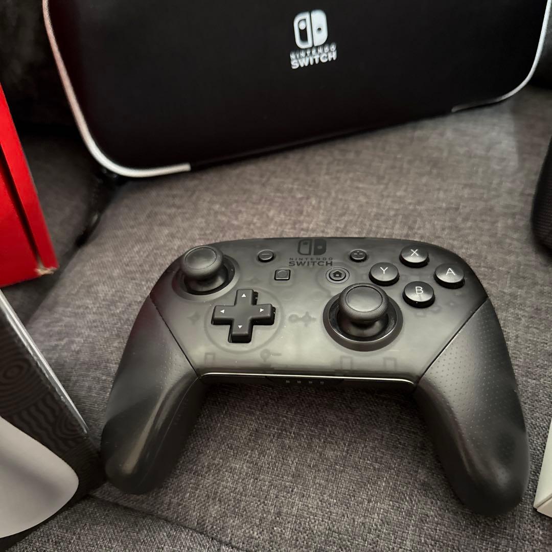 Nintendo switch 有機EL セット プロコン2台 ケース付き