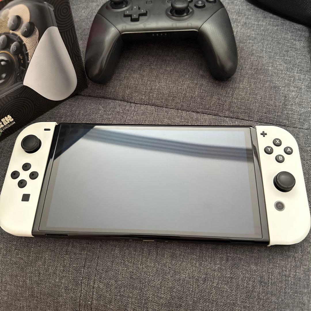 Nintendo switch 有機EL セット プロコン2台 ケース付き