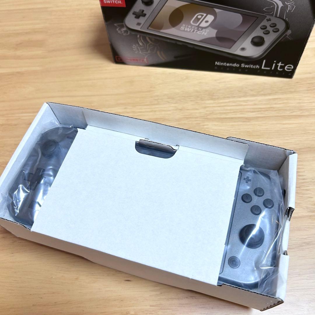 Switch Lite 限定デザイン　ポケモン　ディアルガ　パルキア