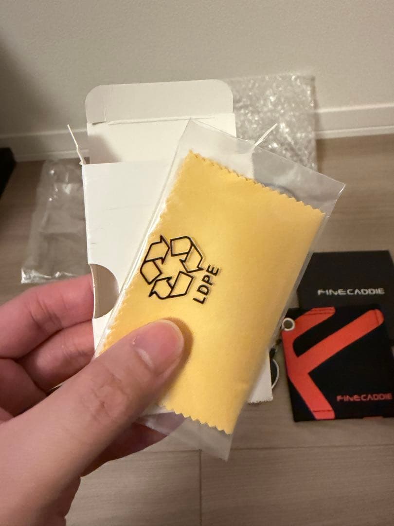 【美品】J5 REDブラック ゴルフレーザー距離計 非売品高級タオル付き