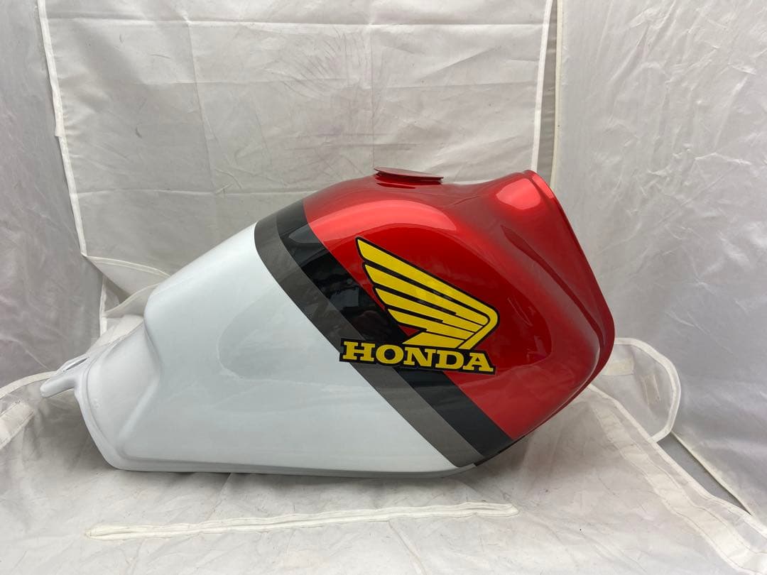 メ*0様 ホンダ　FTR223純正タンク　塗装後未使用品