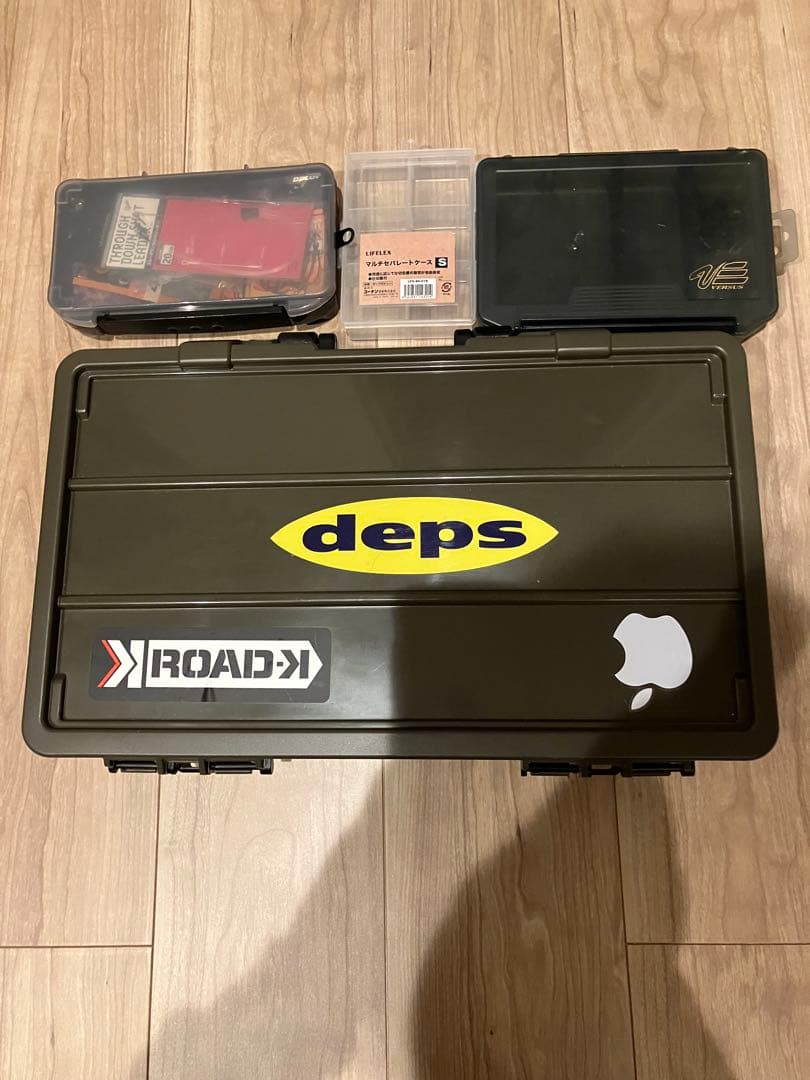 バス釣り引退セット　タックルケース　ルアー　ワーム等