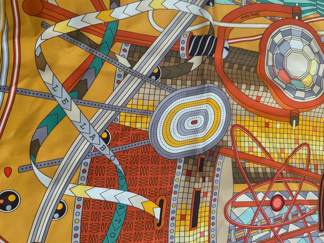 エルメス スカーフ 幾何学模様 シルクスカーフ 約90cm HERMES