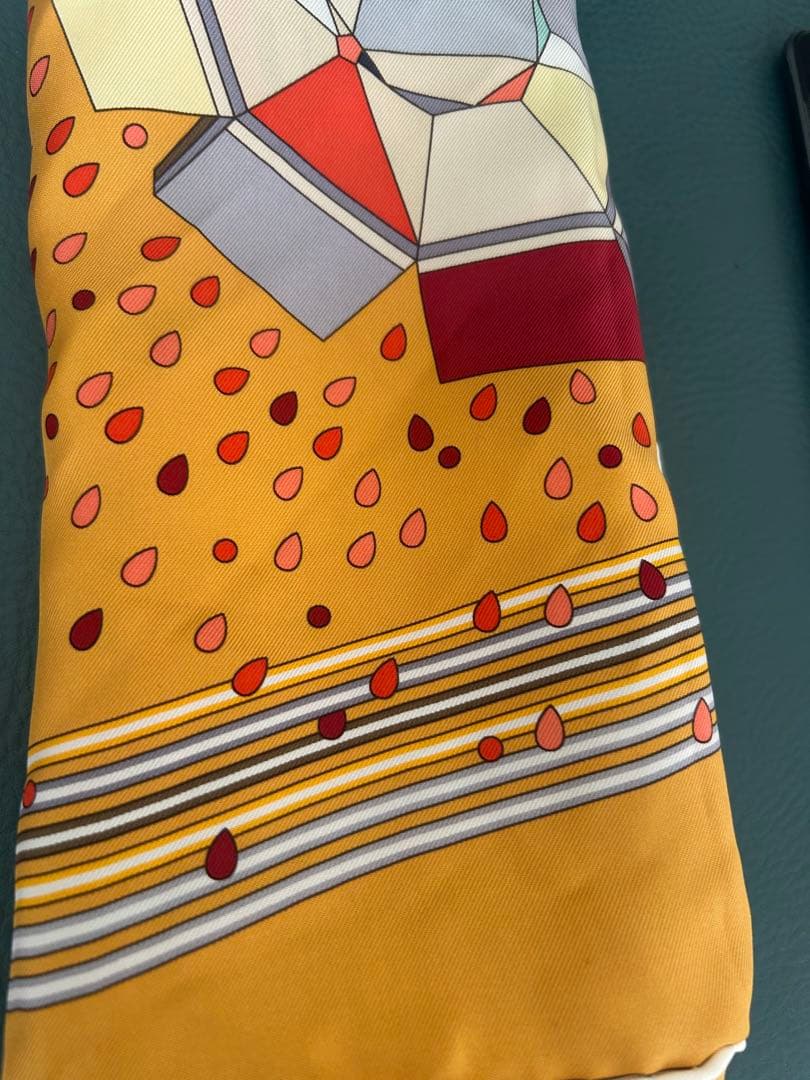 エルメス スカーフ 幾何学模様 シルクスカーフ 約90cm HERMES