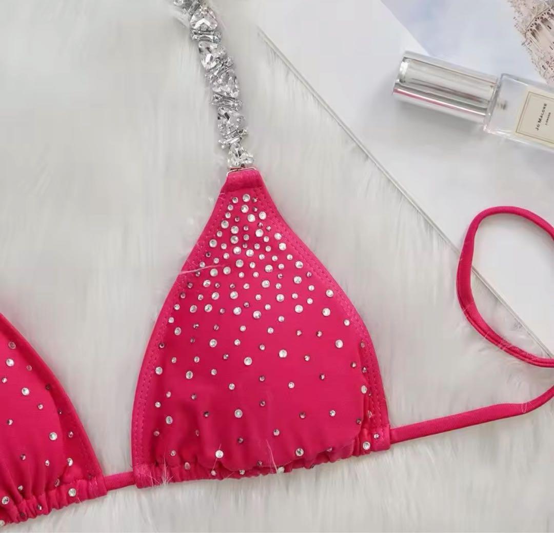 【新品】競技用ビキニ　大会　コンテスト　ピアス付き　pink