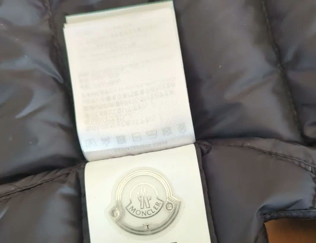 【試着のみ】MONCLER ダウンベスト ブラック 12A 大人も着られる