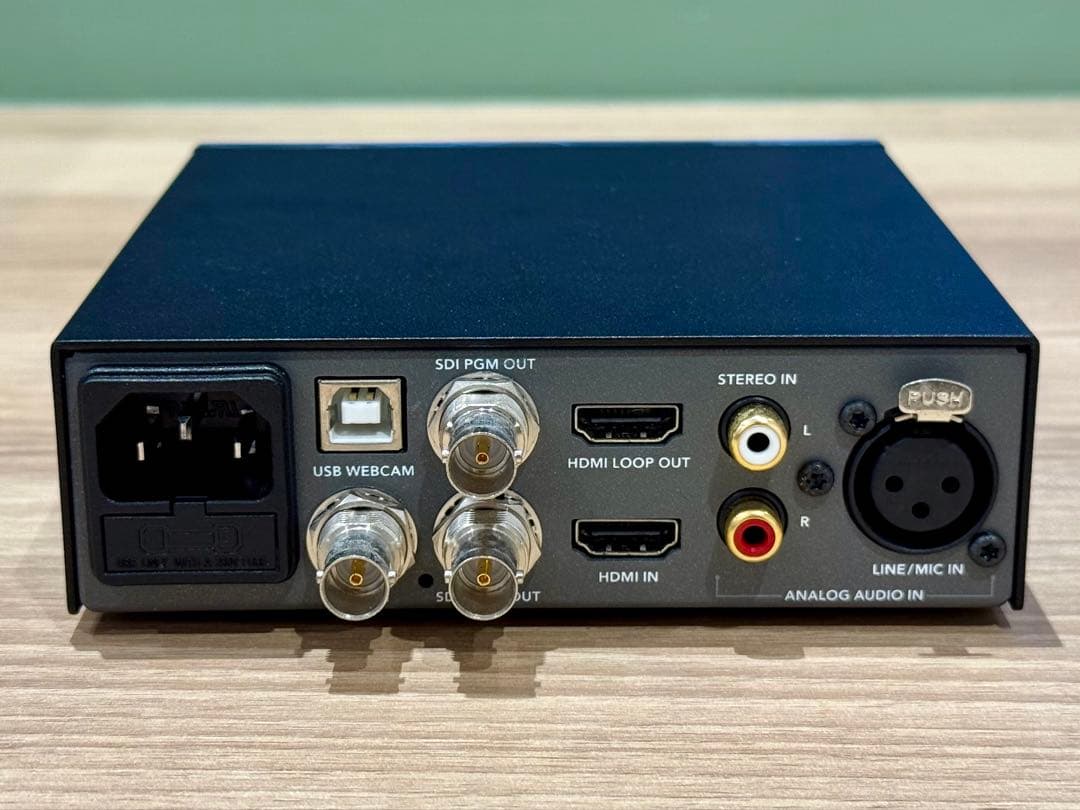 Blackmagic Design Web Presenter ACケーブル付き