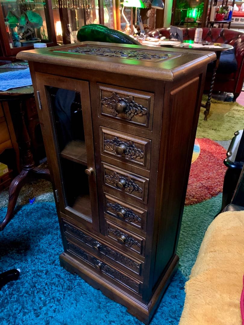 アンティークダークブラウン木製収納キャビネット