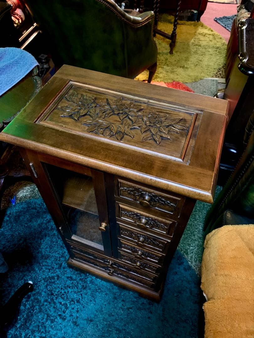 アンティークダークブラウン木製収納キャビネット