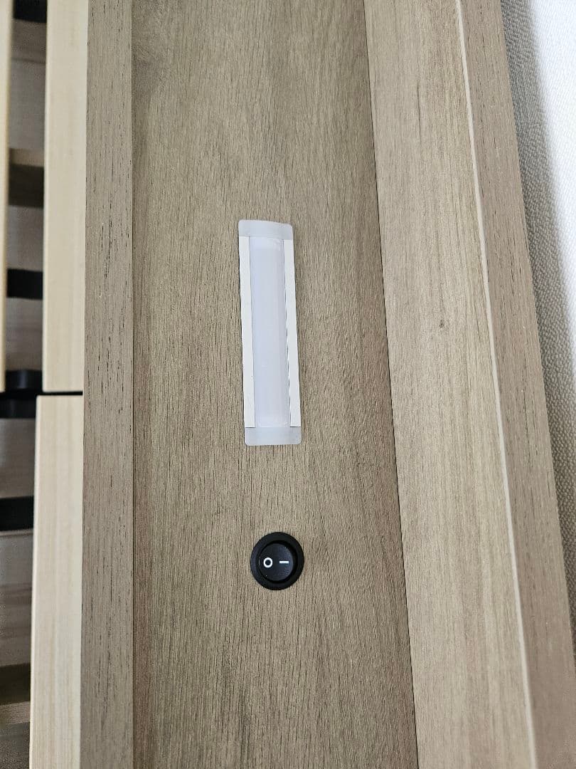 『Famite ファミーテ』 照明＆棚付き セミダブル　連結ローベッド