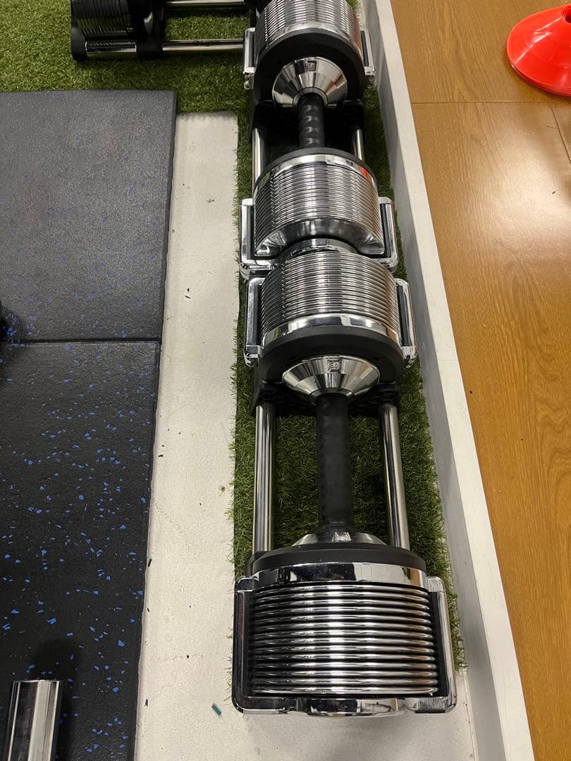 11月末まで 可変式ダンベル 32kgペア　引き取り限定