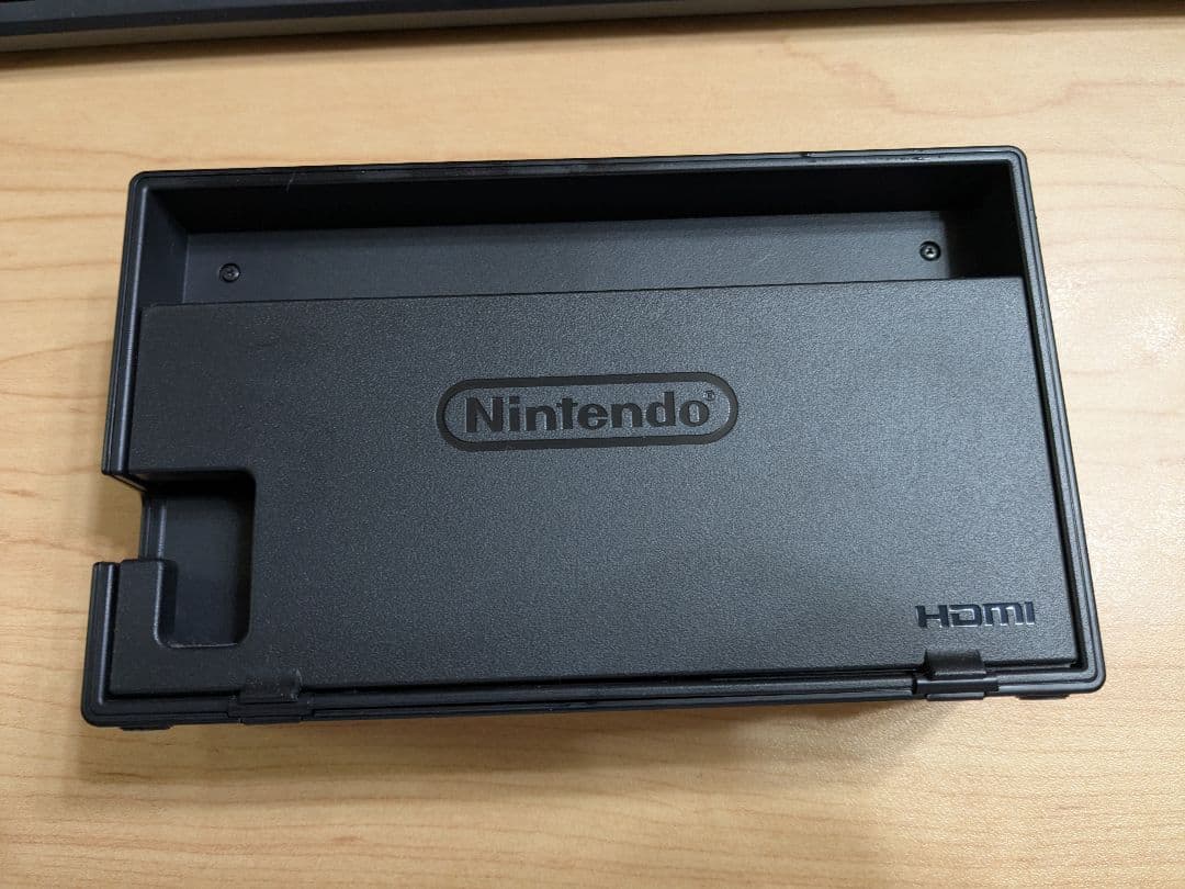 旧型　Nintendo Switch本体