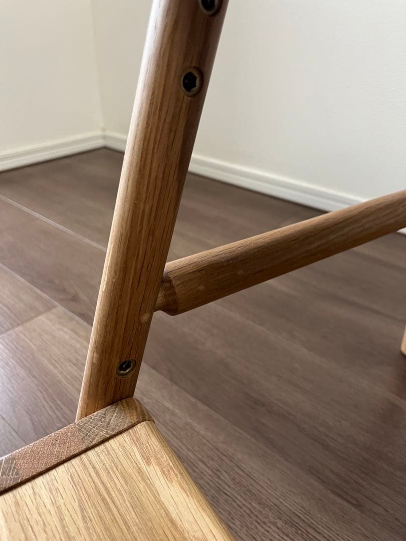 北欧スタイル無垢材デスクチェア