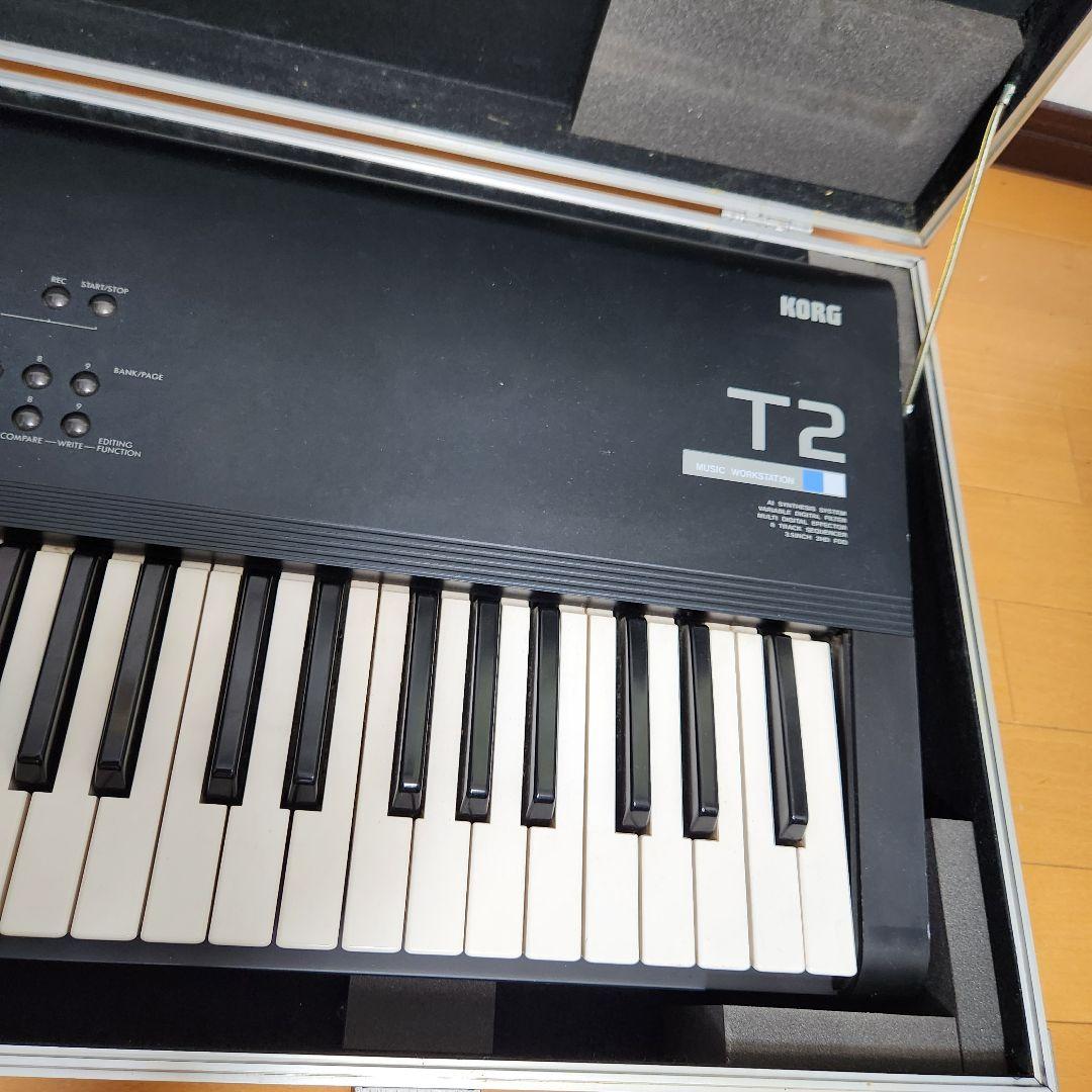 希少！KORG T2 コルグ シンセサイザー ワークステーション 76鍵盤