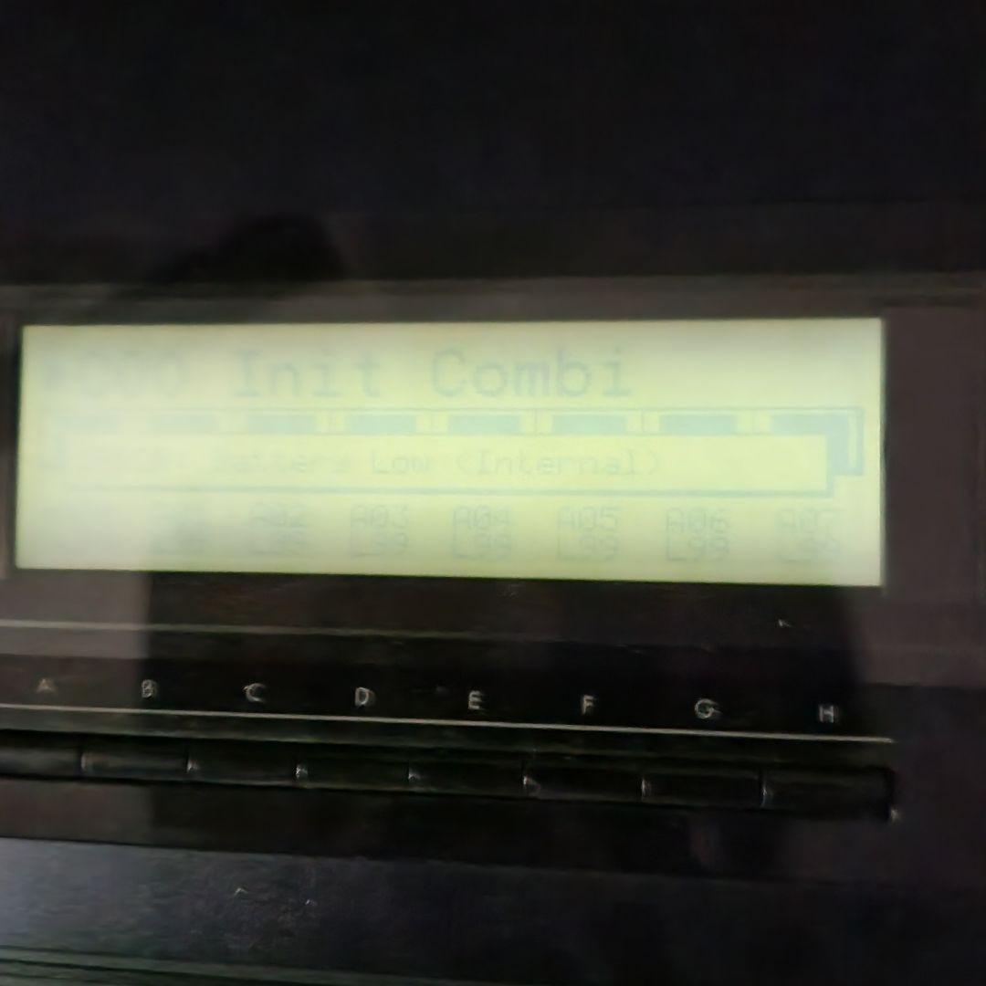 希少！KORG T2 コルグ シンセサイザー ワークステーション 76鍵盤