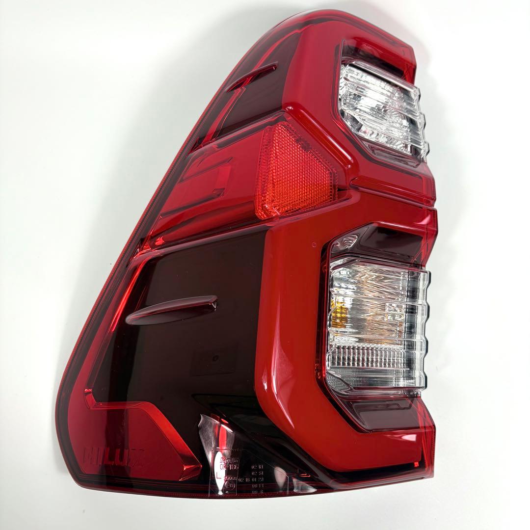 【美品】 ハイラックス 後期 純正 テールランプ 左右セット