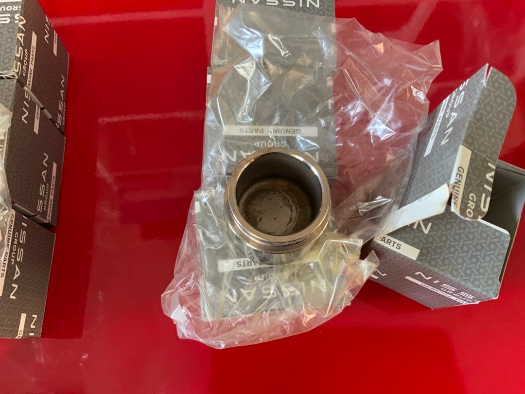 z34 アケボノビックキャリパー用　ピストンセット　フロント　リア　中古