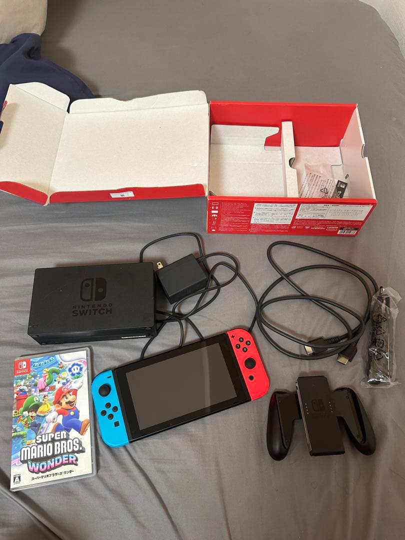 Nintendo Switch 本体 青/赤 スーパーマリオブラザーズソフト付き