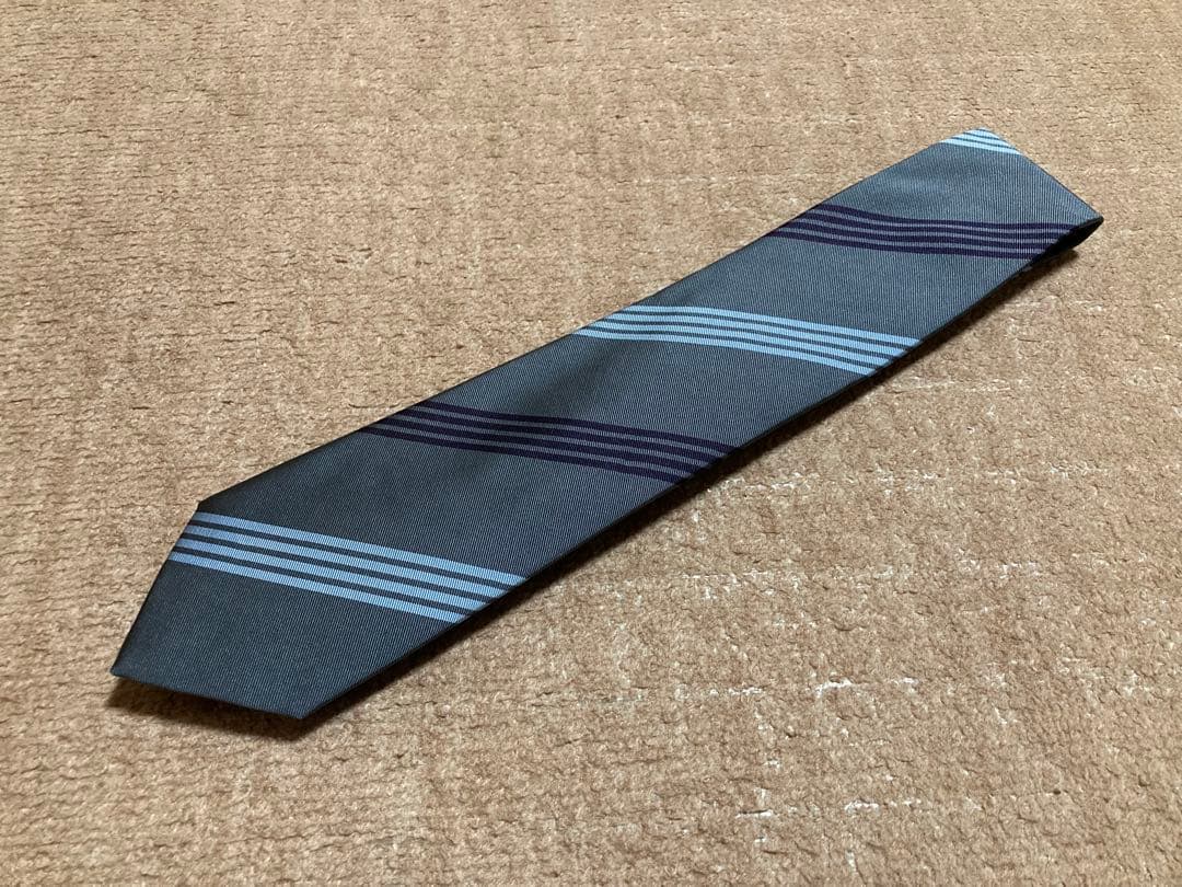 c*a様 新品 ホリデー&ブラウン ネクタイ グレー 定価23000円