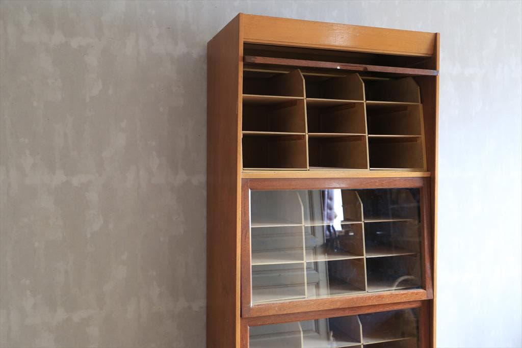 イギリスアンティーク木製27杯シャツキャビネット/食器棚飾り棚(43-134-1