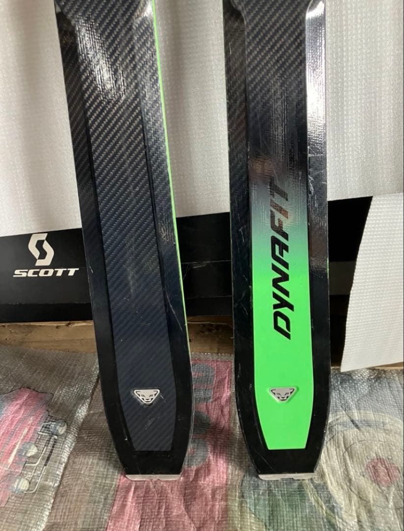 テレマークスキー板　Dynafit Carbonio89 174cm