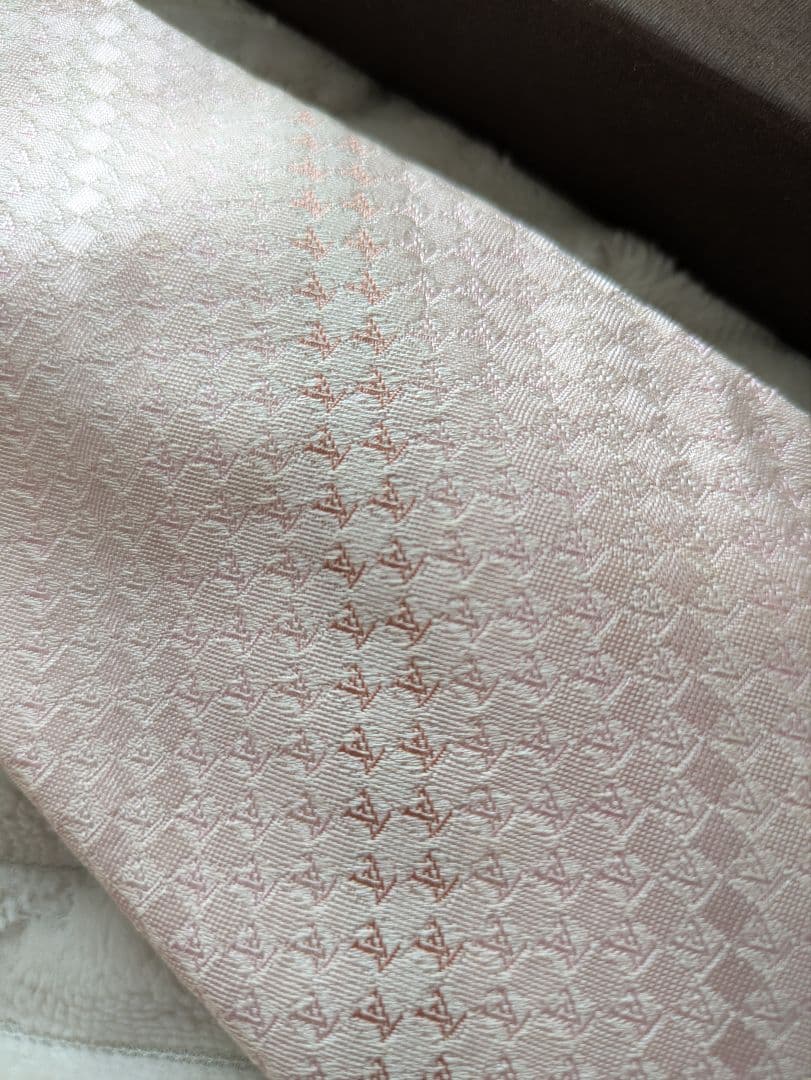 美品　ルイ・ヴィトン　ネクタイ　ピンク　モノグラム