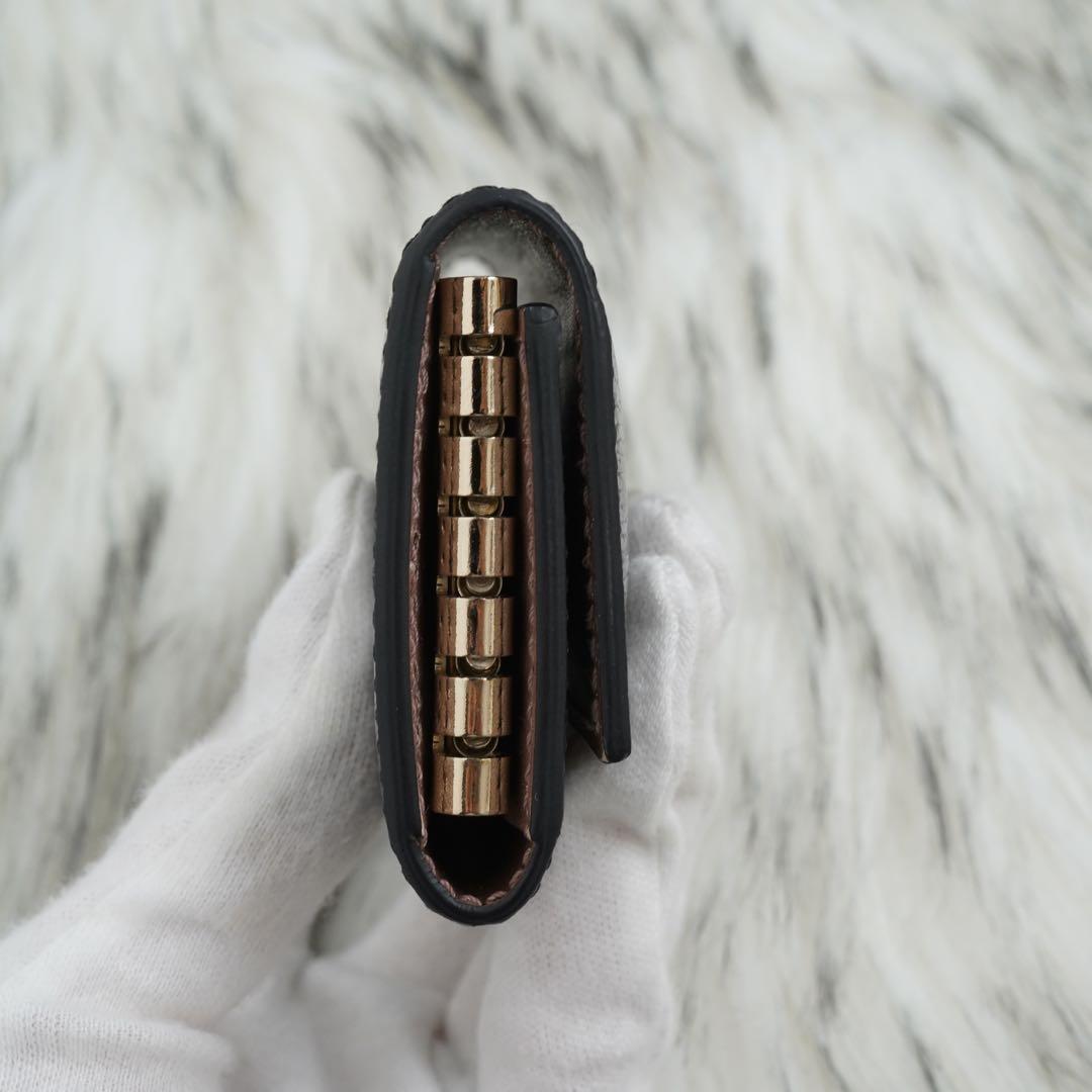 極美品　箱付き　GUCCI グッチ　キーケース　マーモント　ブラック×ピンク
