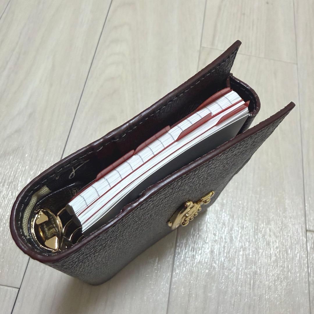 ヴィヴィアンウエストウッド EXECUTIVE オーブ 手帳カバー ブラック 金