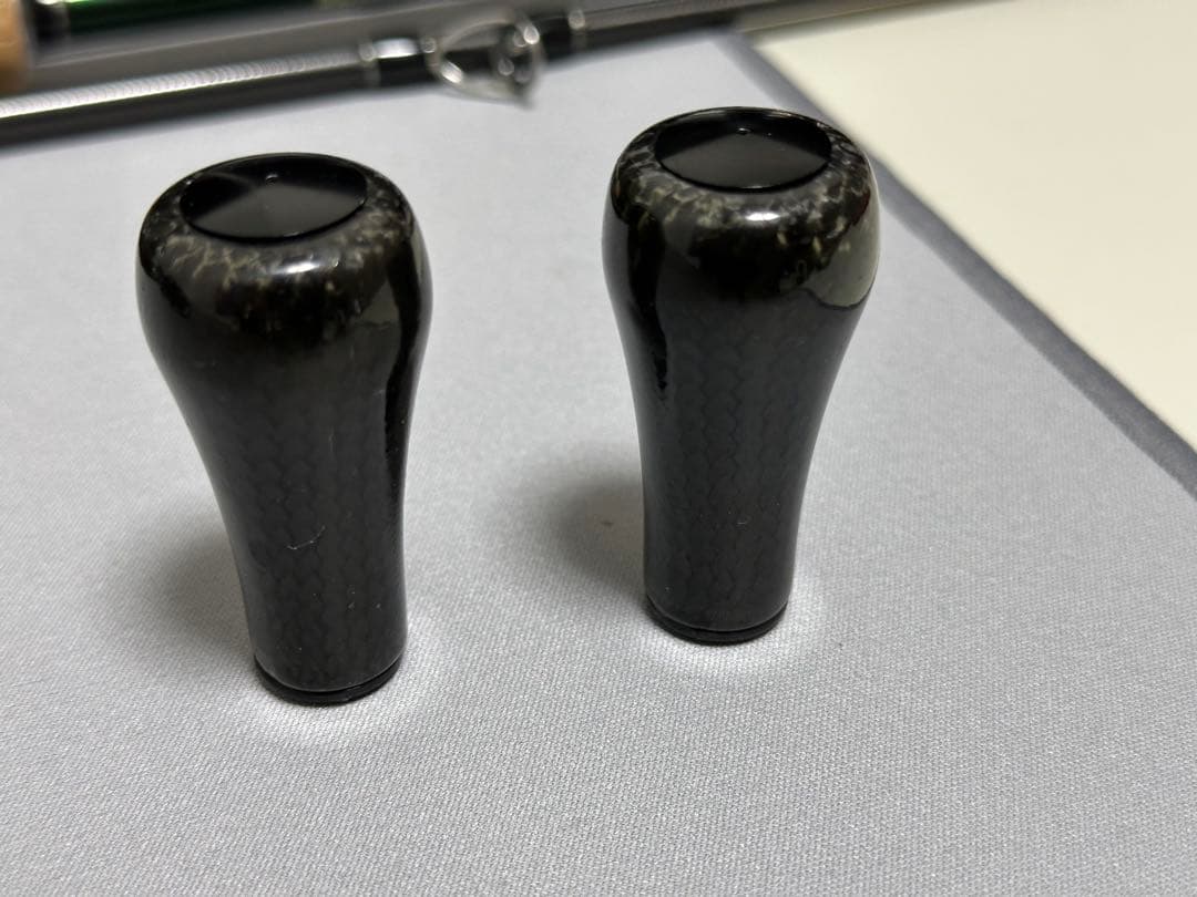 スタジオコンポジット　カーボンハンドルノブ　R25L ラバーコーティングノブ