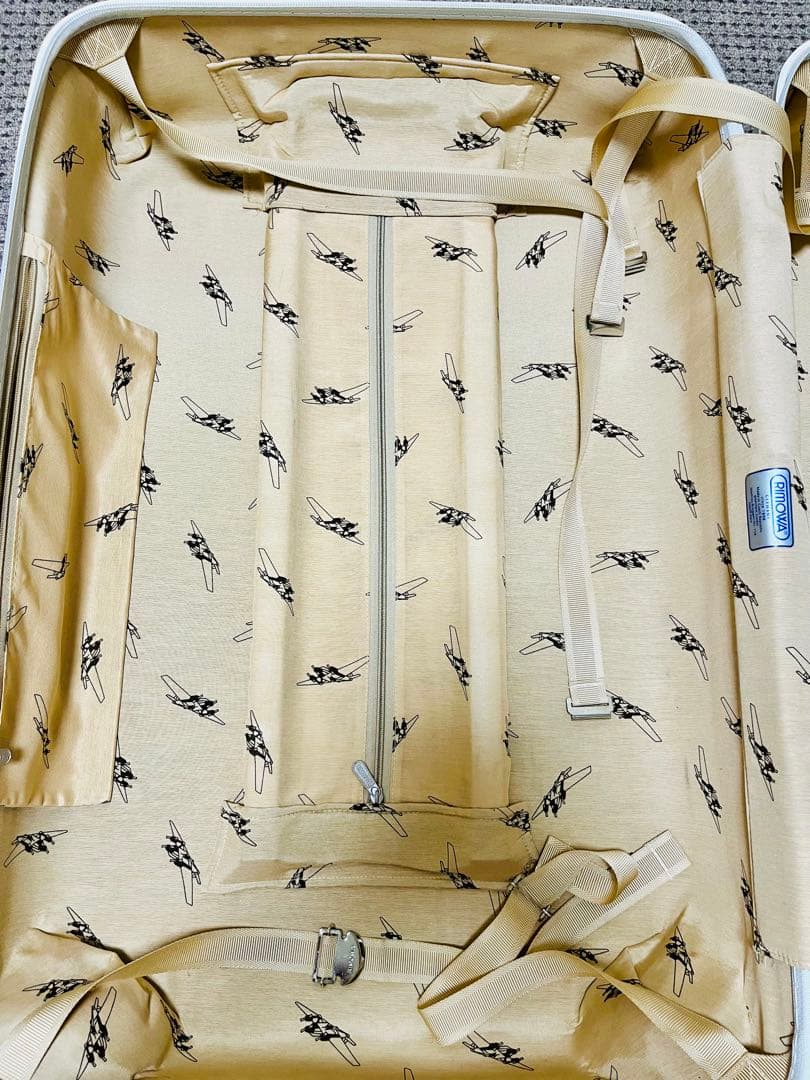 RIMOWAリモワ ユナイテッドアローズ サルサ 4輪