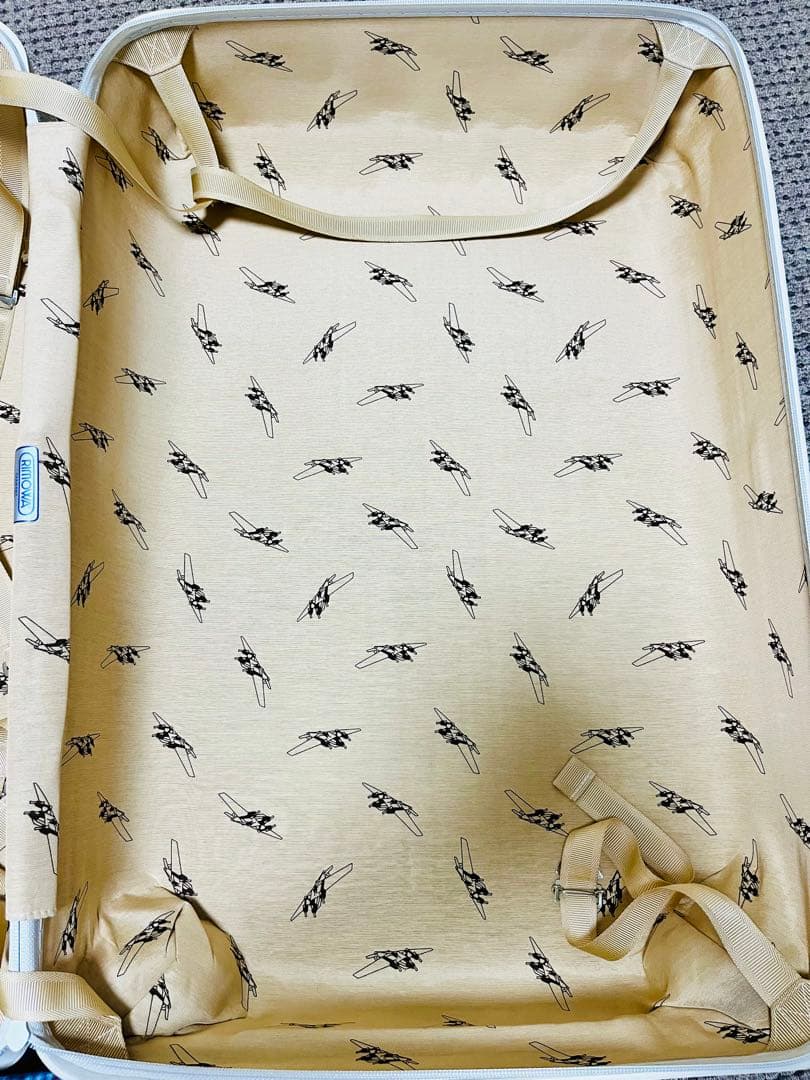 RIMOWAリモワ ユナイテッドアローズ サルサ 4輪