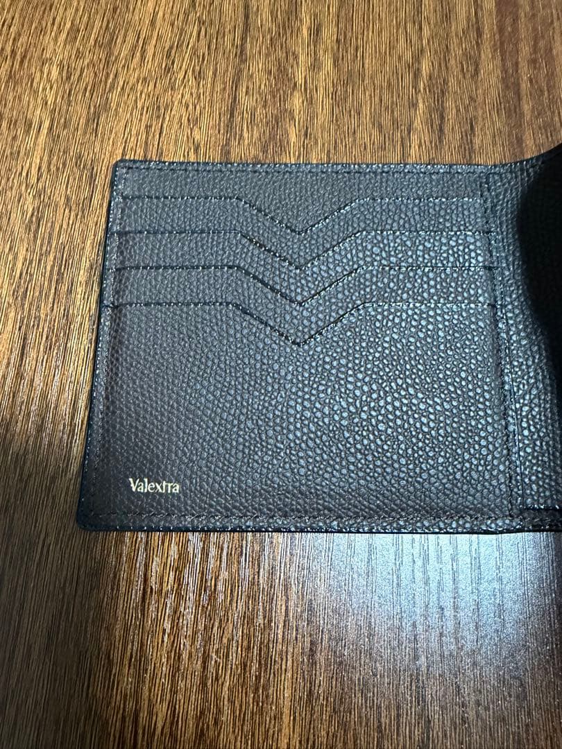 最終値下げValextra 二つ折り財布 小銭入れ付き ブラウン
