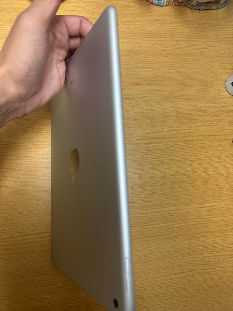 iPad第9世代(64GB) Wi-Fiモデル　バッテリー容量95% 美品
