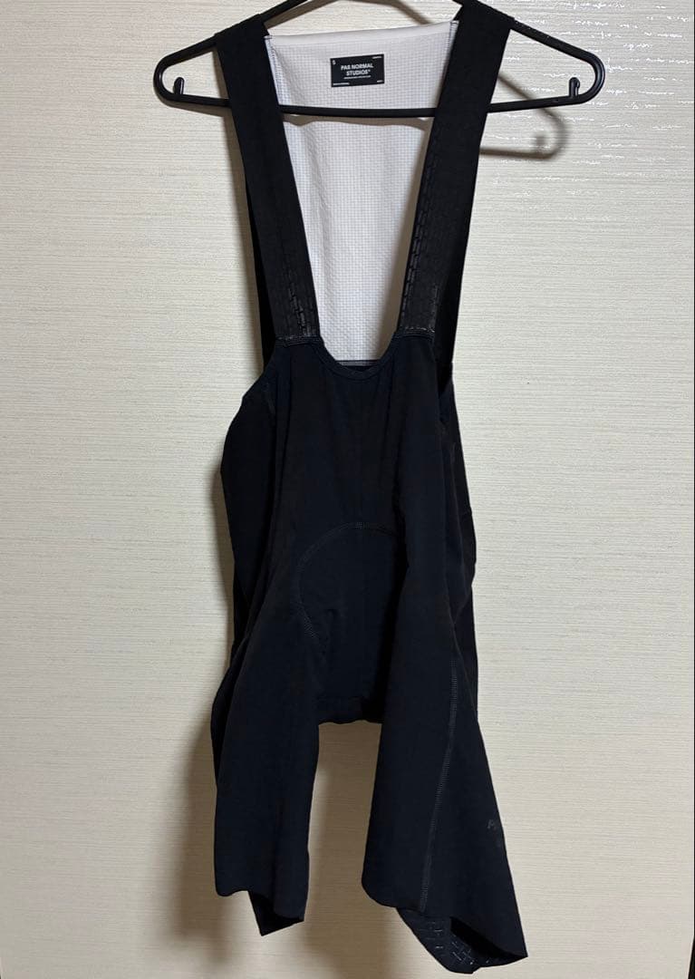 極上品 PAS NORMAL STUDIOS essential bib