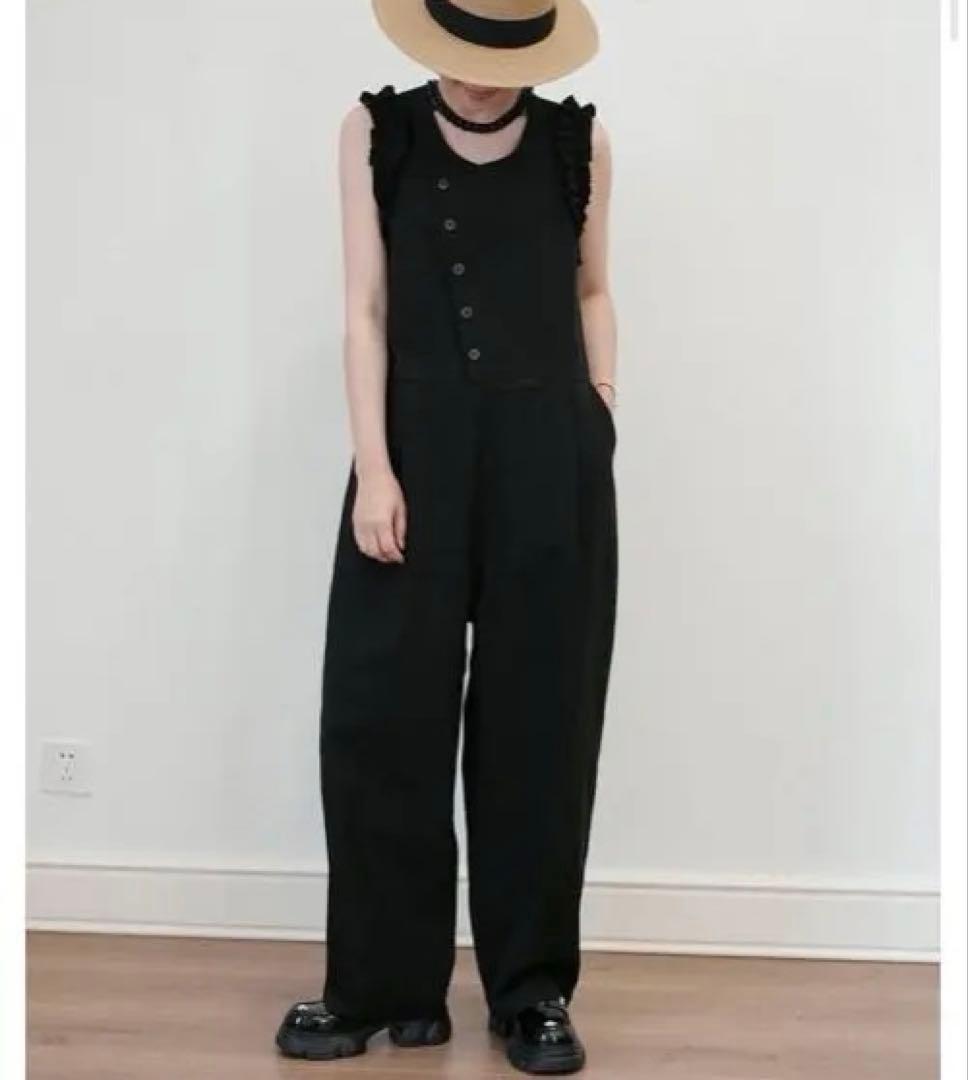 poet フリルスリーブオールインワンブラック新品未使用