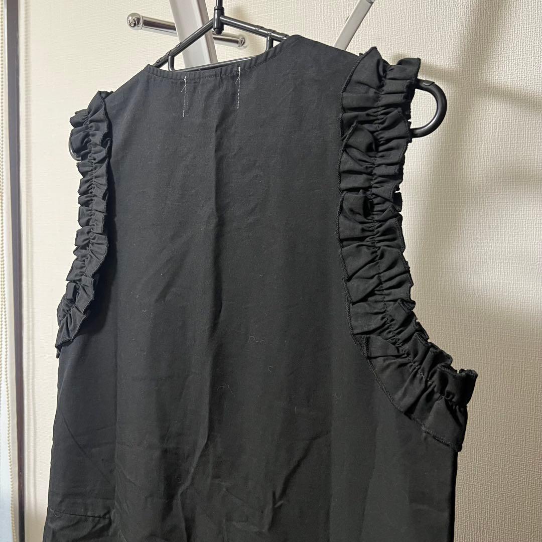 poet フリルスリーブオールインワンブラック新品未使用