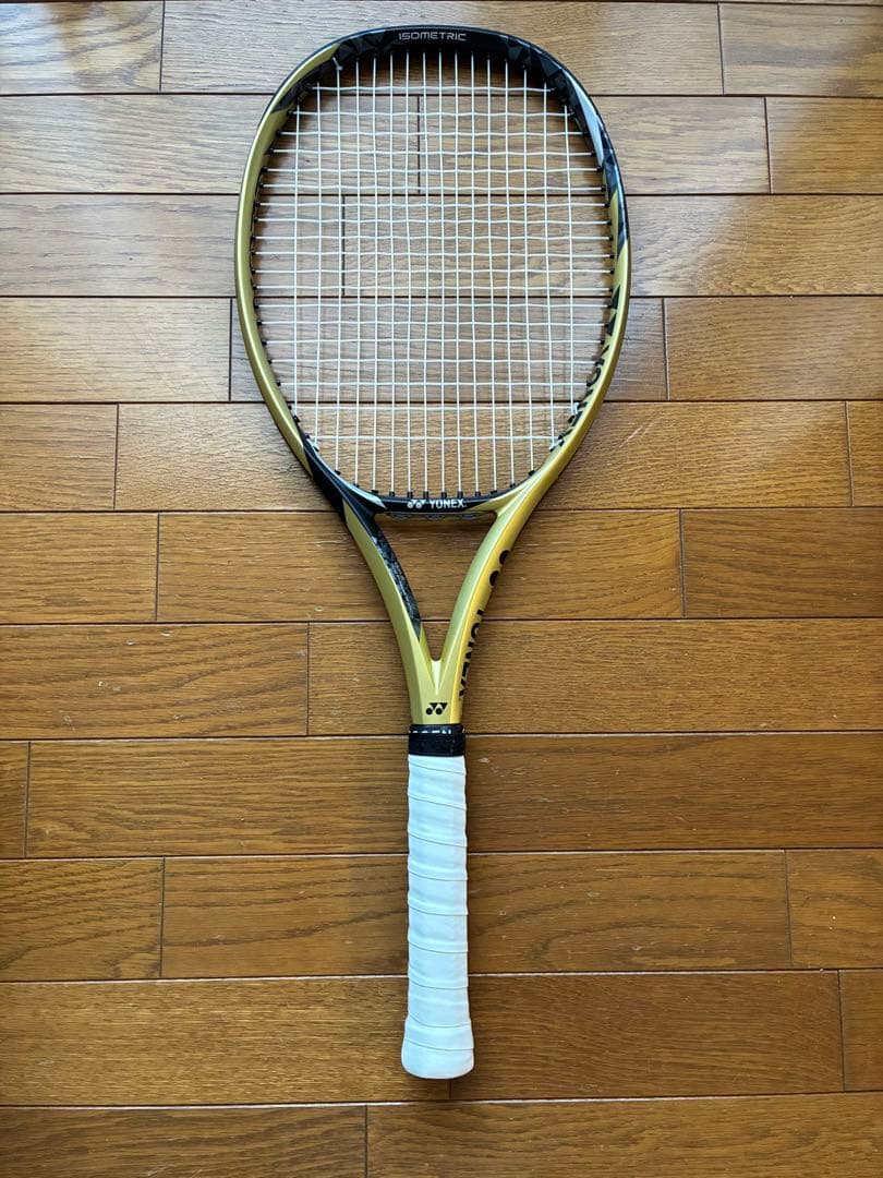 硬式テニスラケット　ヨネックス　EZONE100 リミテッド　G2 300g