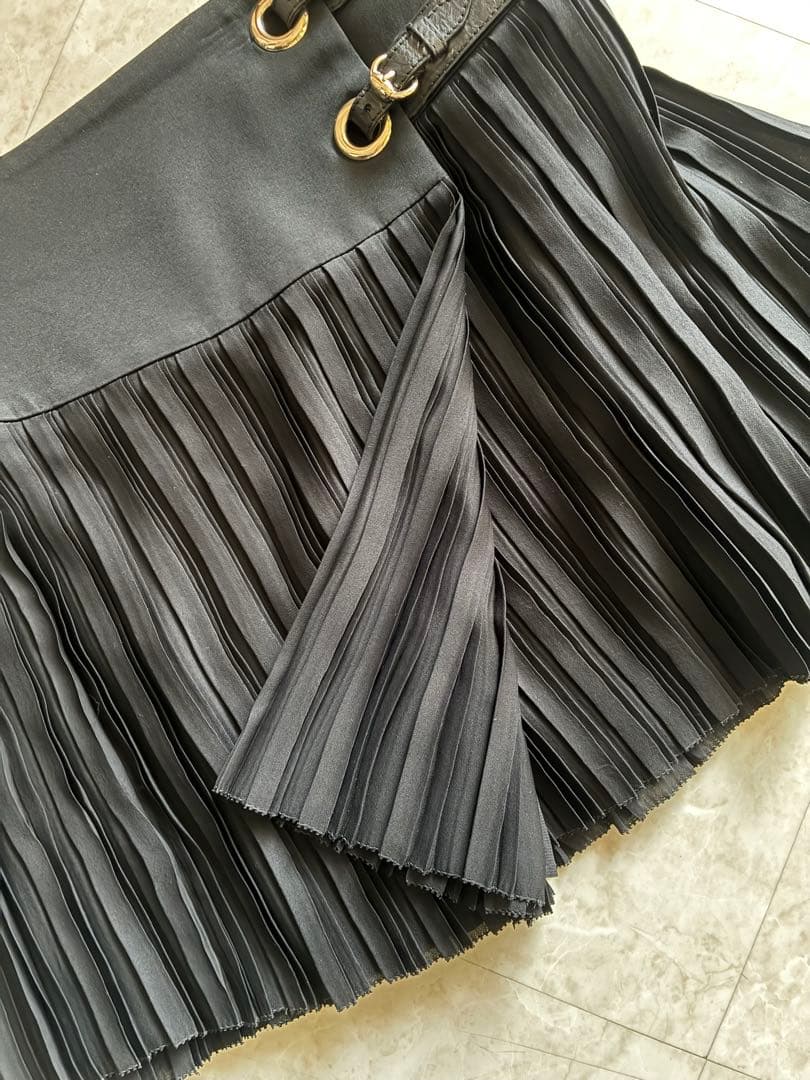 GUCCI黒シルク巻きプリーツスカート 40 正規品
