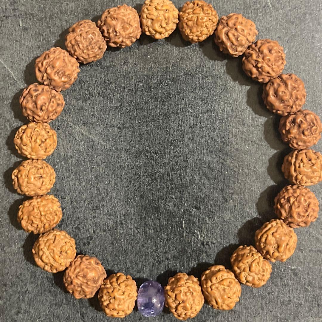 売約済み【内宇宙と繋がる】癒しと結界のお守り×タンザナイト✨浄化　瞑想　現実創造