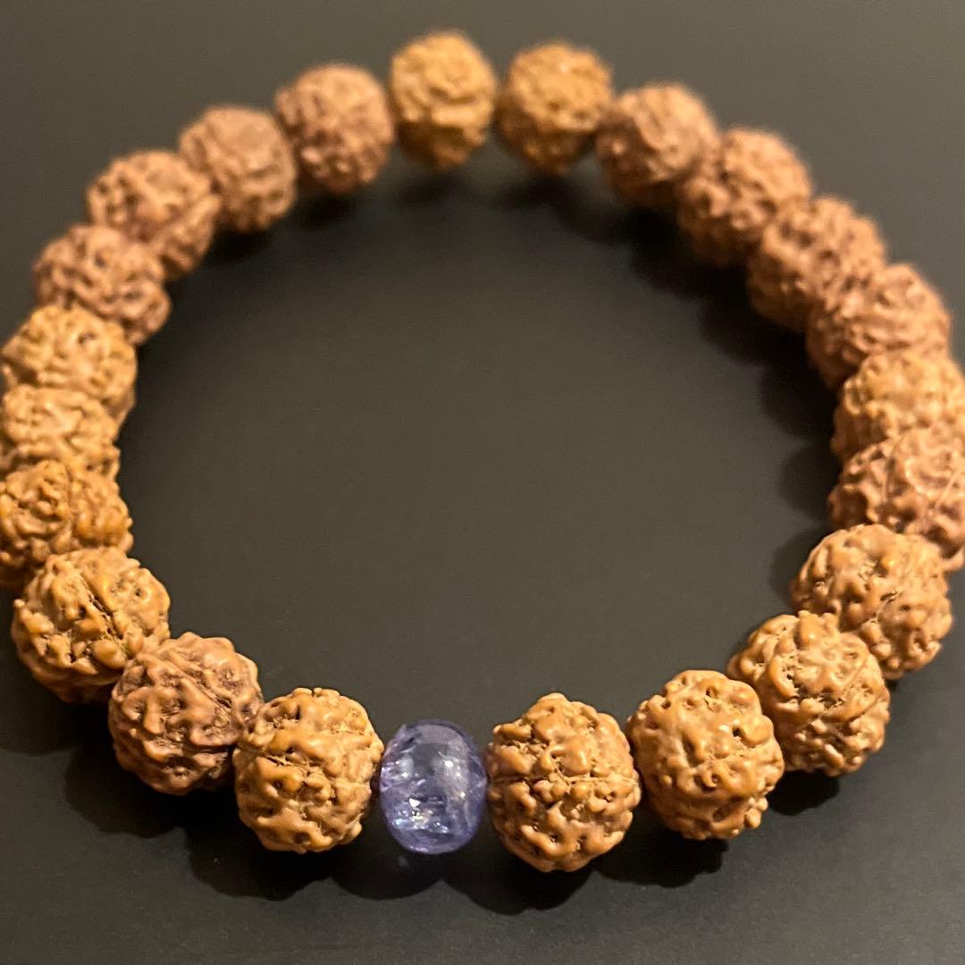 売約済み【内宇宙と繋がる】癒しと結界のお守り×タンザナイト✨浄化　瞑想　現実創造