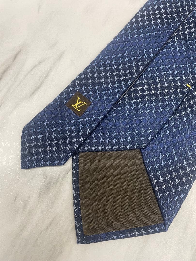 【極上美品】ルイヴィトン ネクタイ モノグラム レジメンタル ネイビー シルク
