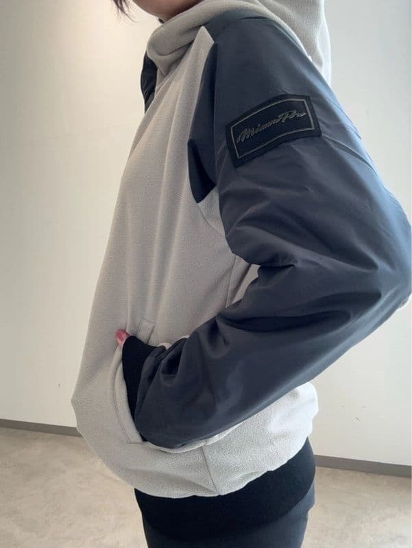 Mizuno Pro 2024秋冬限定モデル フリースフーディ サイズＬ